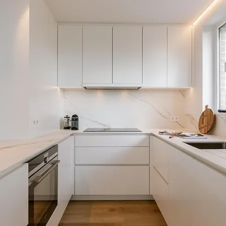 Huswell - Seaside Escape, Terrace & Partial Sea View For 4 Apartmán Koksijde